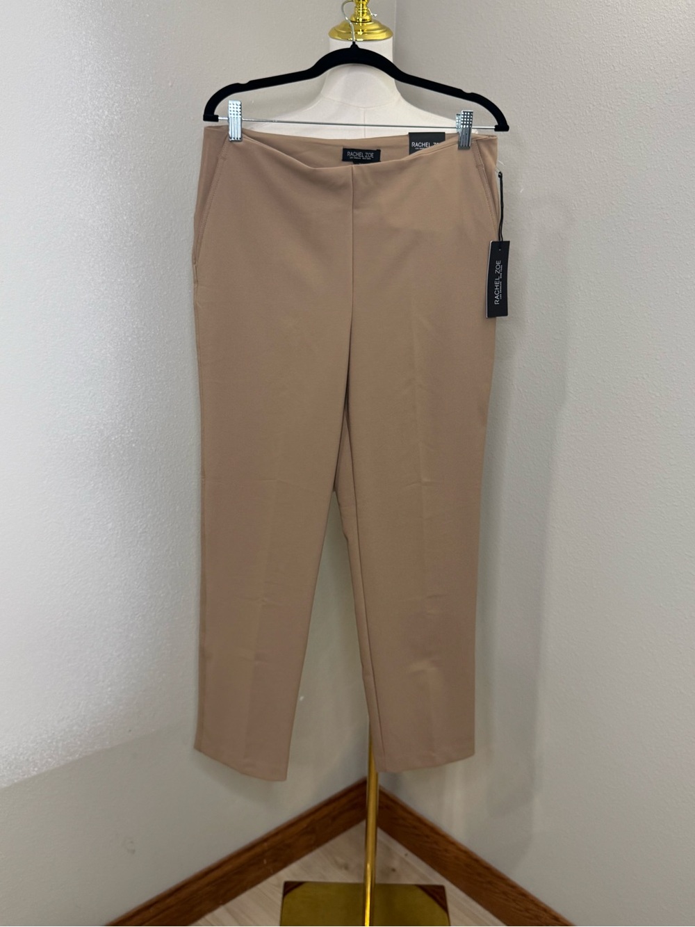 Rachel Zoe Women’s Pull On Ankle Pants Taupe Stretch Size 8 NWT